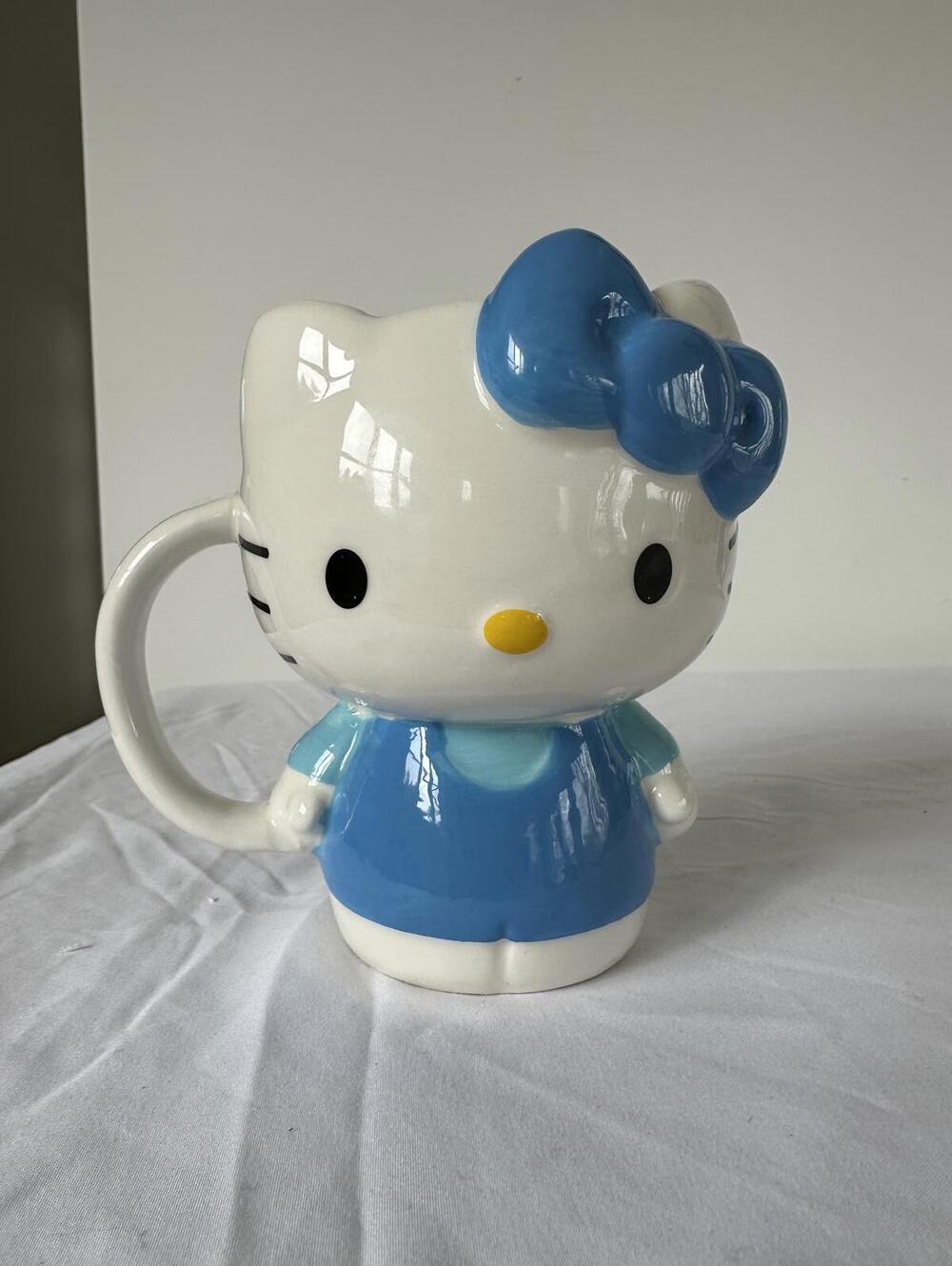 NEW Sanrio Hello Kitty 3D Blue Bow XL Tall Collectible Coffee Cup/Mug NWT